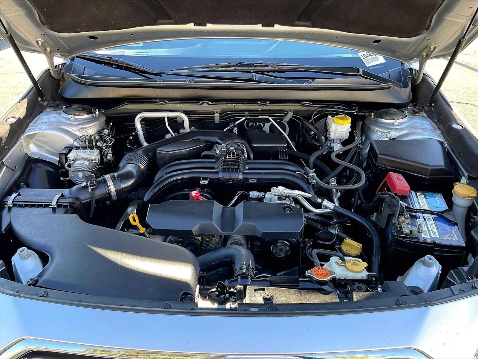 Used 2019 Subaru Outback 2.5i Limited AWD/4WD image 14