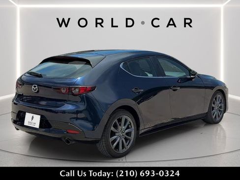 Used 2019 MAZDA MAZDA3 Hatchback FWD image 3