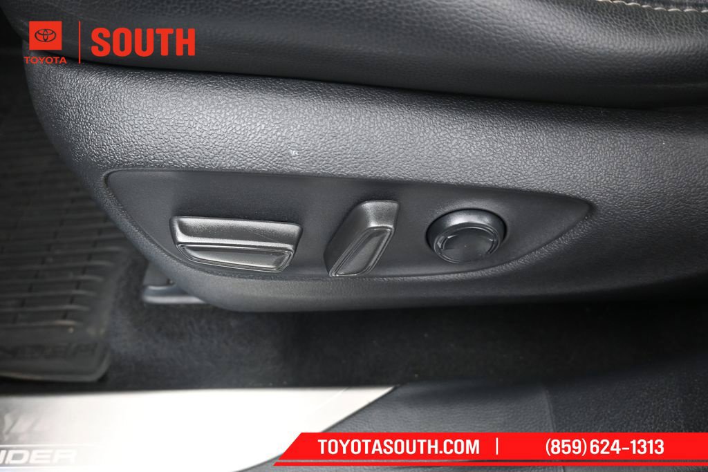 Used 2021 Toyota Highlander Platinum AWD/4WD image 24