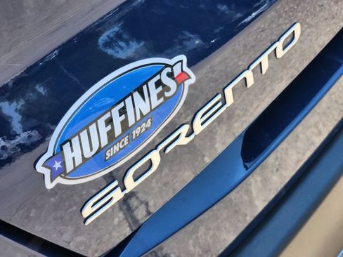 Used 2024 Kia Sorento SX FWD image 12