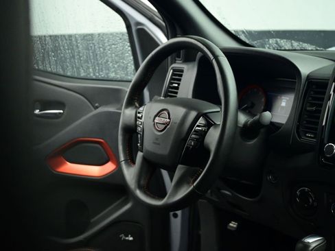 Used 2024 Nissan Frontier PRO-4X w/ Pro Premium Package image 34