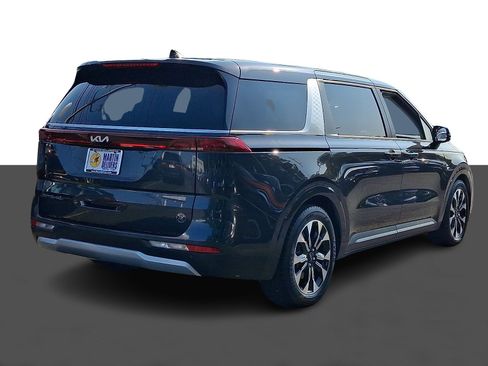 Certified 2022 Kia Carnival EX FWD image 7