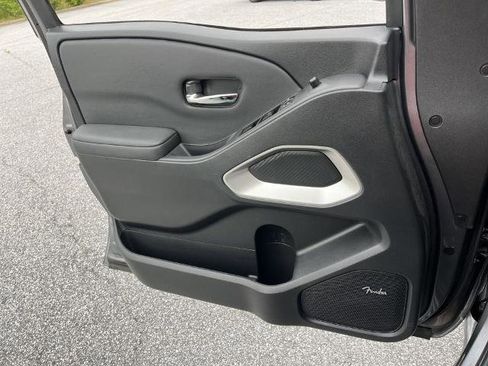 Certified 2024 Nissan Frontier SV w/ Technology Package RWD image 13