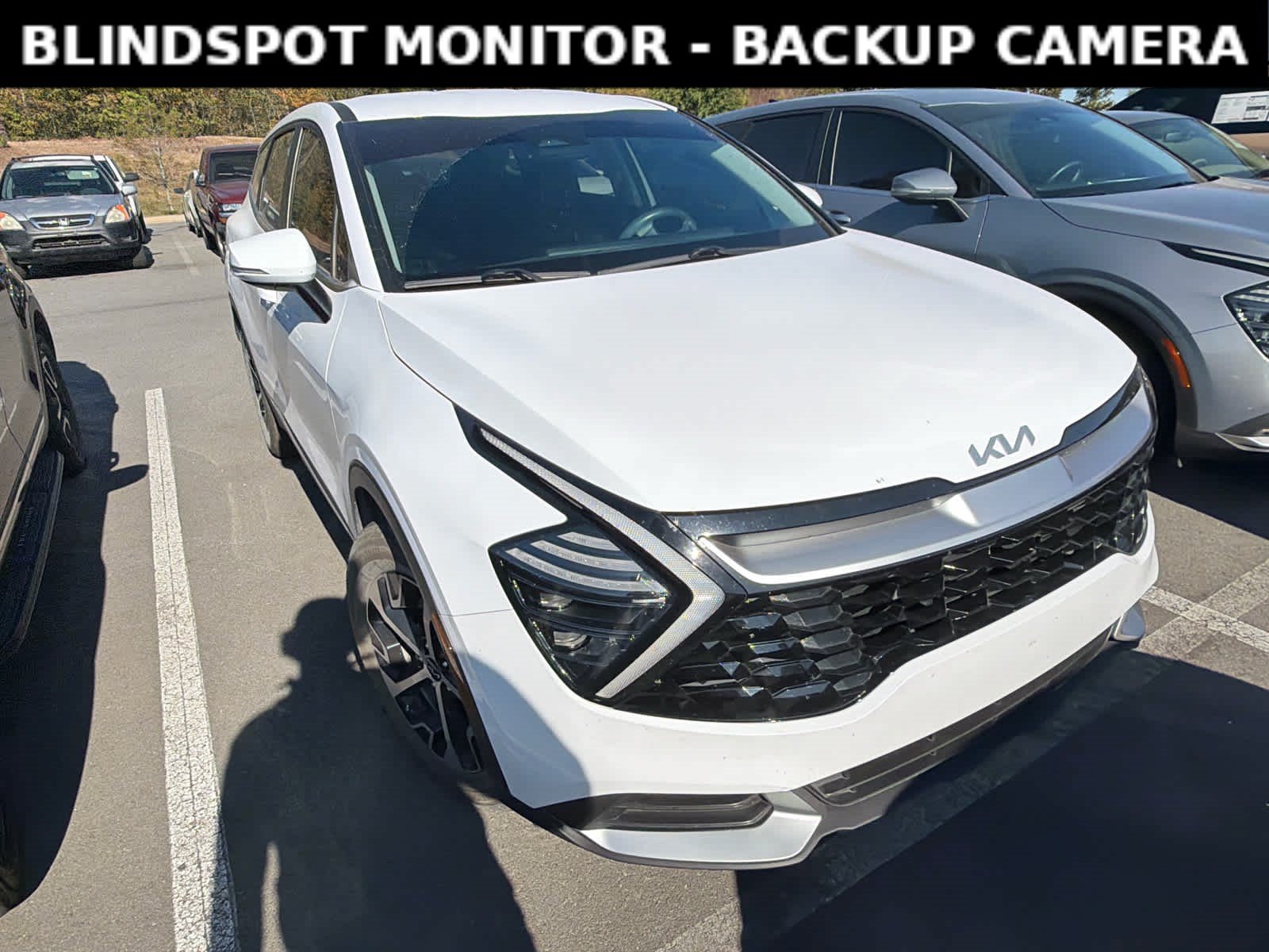 Used 2024 Kia Sportage EX FWD image 3