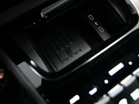 New 2026 Porsche Cayenne GTS image 23