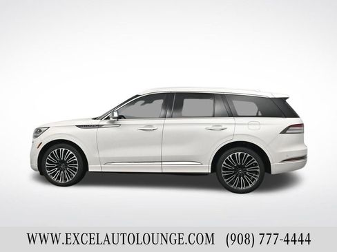 Used 2020 Lincoln Aviator Black Label w/ Dynamic Handling Package image 3