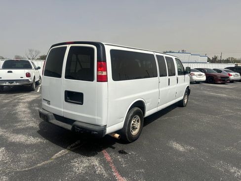 Used 2013 Chevrolet Express 3500 LS image 5
