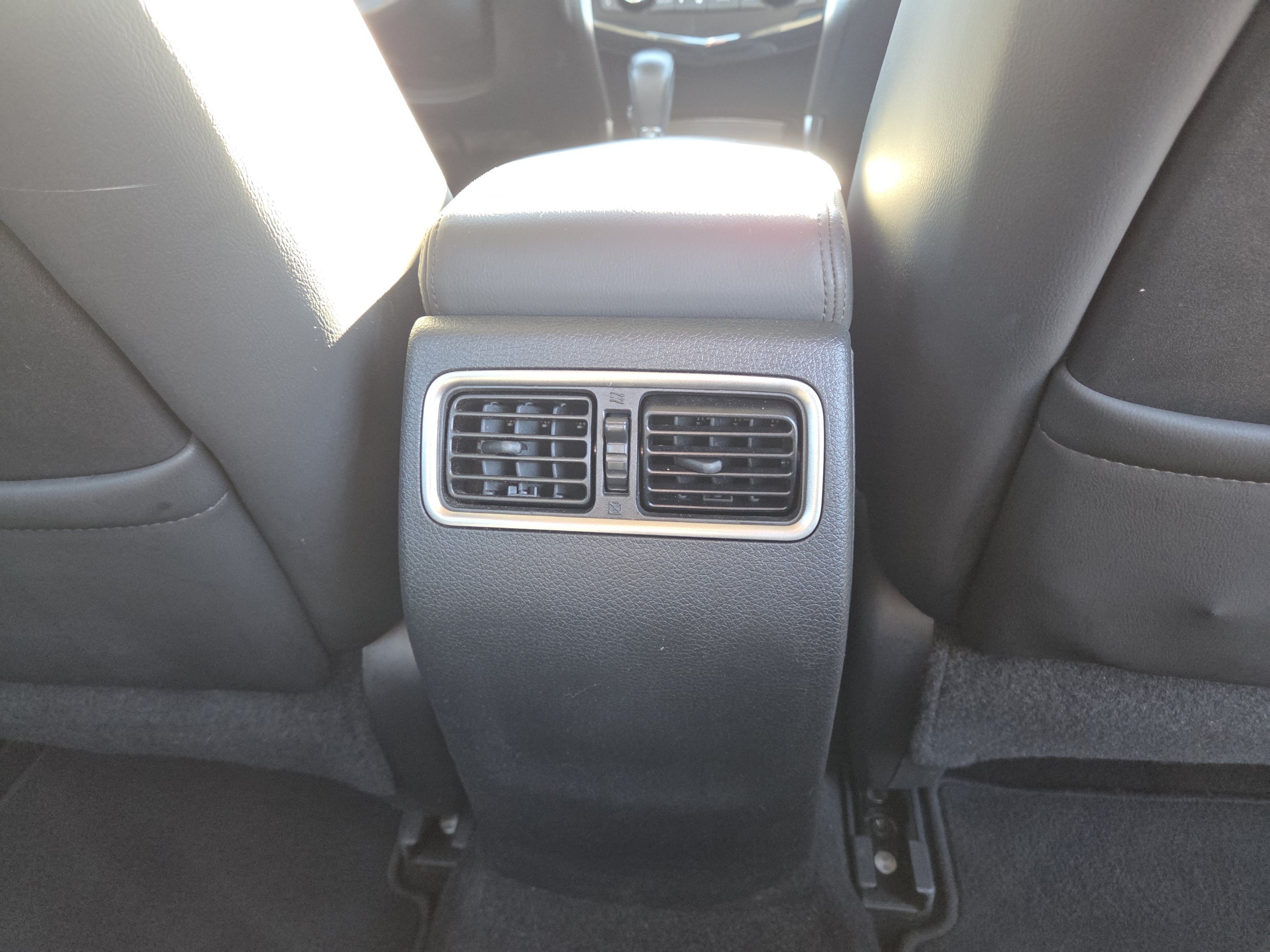 Used 2015 Nissan Altima 2.5 SL FWD image 26