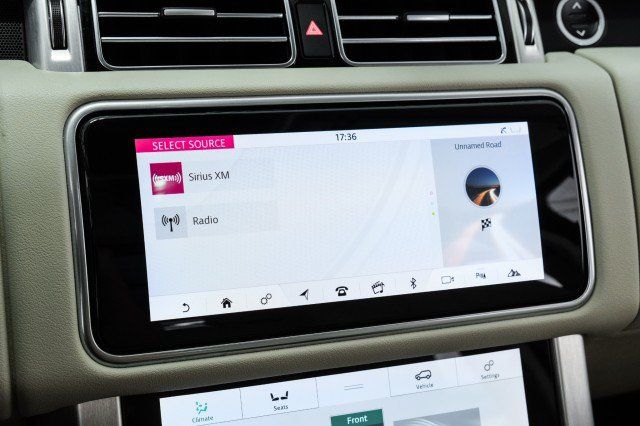 Used 2020 Land Rover Range Rover AWD/4WD image 30
