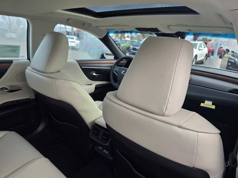 New 2025 Lexus ES 350 w/ Premium Package image 15