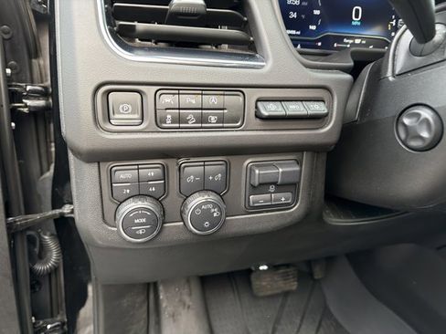 Used 2023 Chevrolet Tahoe High Country image 17