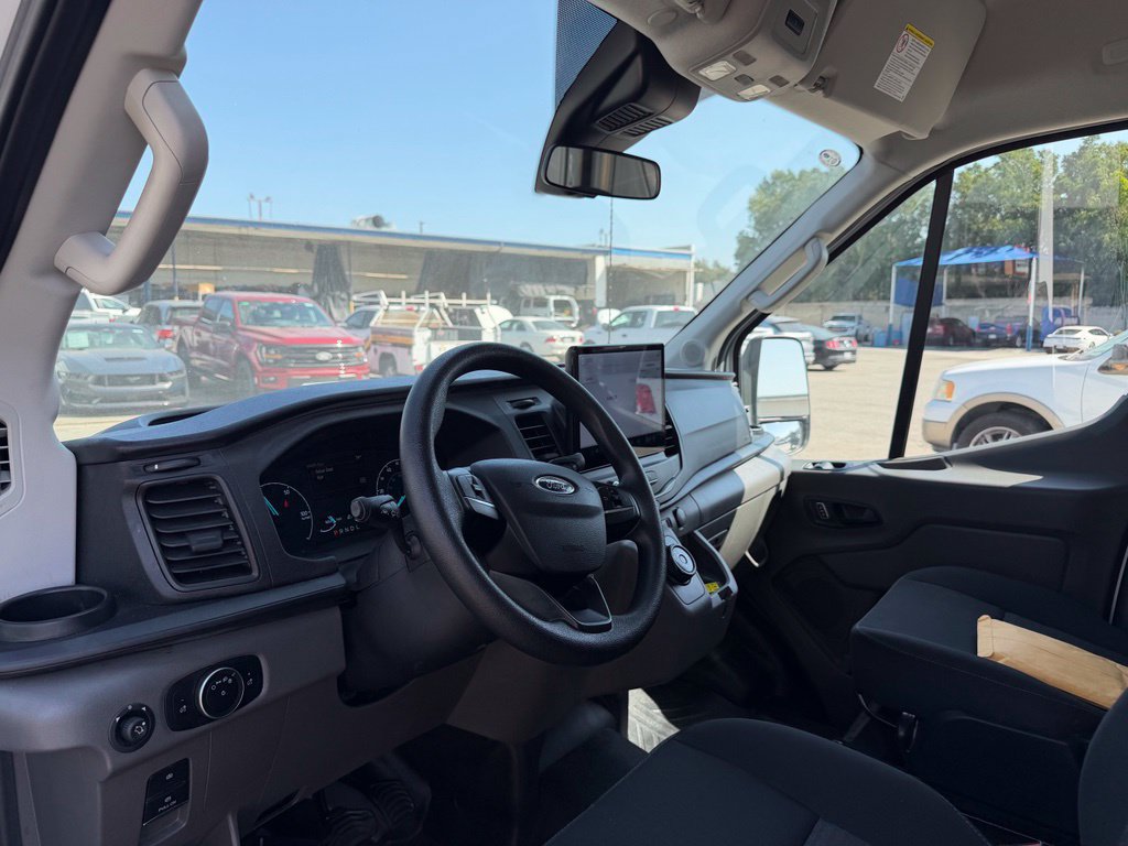 Used 2023 Ford E-Transit Medium Roof RWD image 6