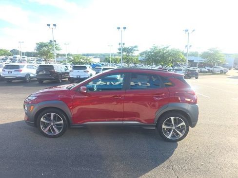 Used 2021 Hyundai Kona Limited w/ Cargo Package AWD/4WD image 5