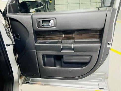 Used 2019 Ford Flex SEL w/ Equipment Group 202A FWD image 37