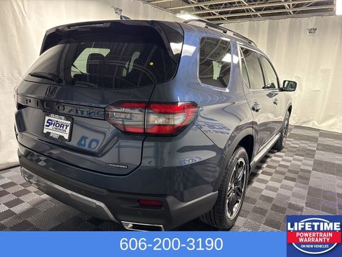 New 2026 Honda Pilot Touring image 6