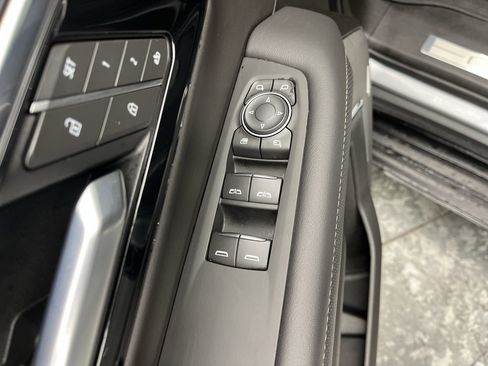 Certified 2025 Chevrolet Suburban Premier w/ Sun And Tow Package image 9