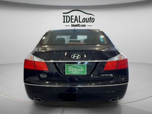 Used 2009 Hyundai Genesis 3.8 w/ Technology Pkg 4 RWD image 7