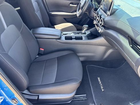 Used 2024 Nissan Sentra SV FWD image 12