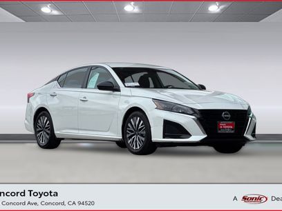 Used 2025 Nissan Altima 2.5 SV