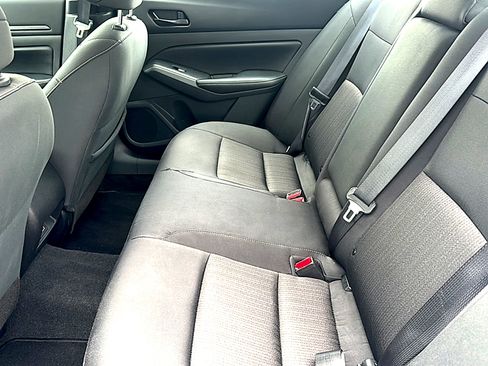 Used 2025 Nissan Altima 2.5 SV FWD image 18