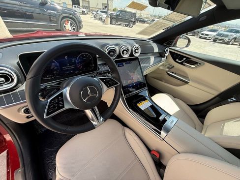 Used 2025 Mercedes-Benz C 300 Sedan image 19