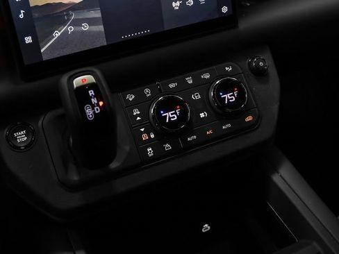 Certified 2025 Land Rover Defender 110 image 38
