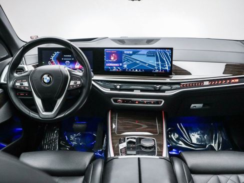 Used 2024 BMW X5 xDrive40i w/ Premium Package image 13