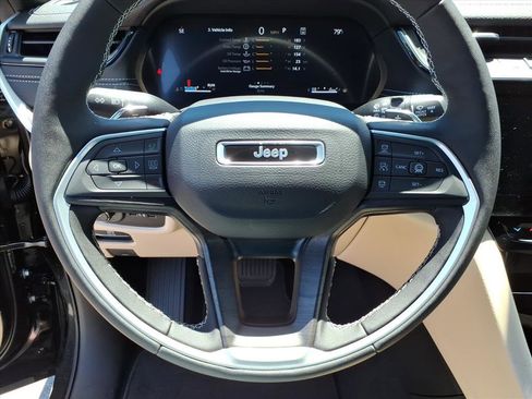 New 2026 Jeep Grand Cherokee Limited AWD/4WD image 24