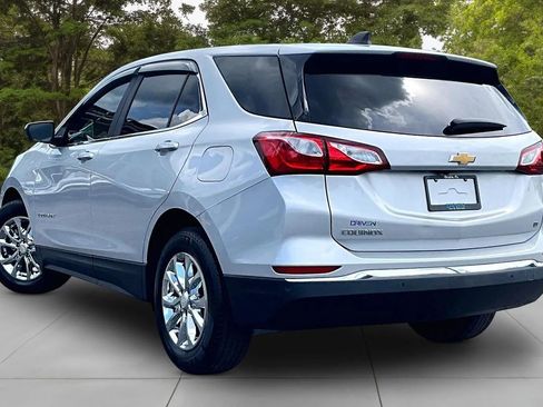 Used 2021 Chevrolet Equinox LT FWD image 12