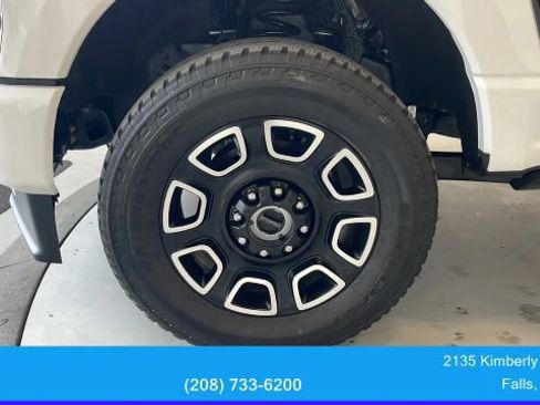 Used 2024 Ford F350 Platinum image 9