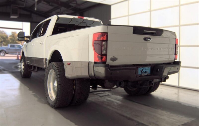 Used 2022 Ford F350 King Ranch w/ FX4 Off-Road Package AWD/4WD image 4