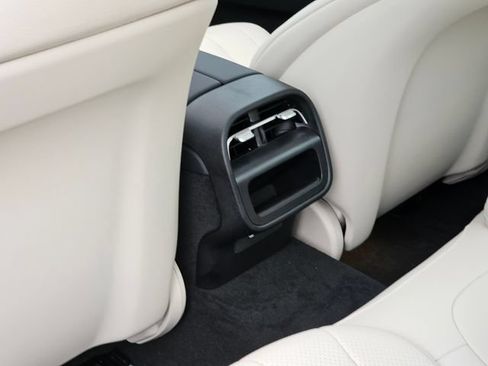 New 2027 Mercedes-Benz E 350 4MATIC Sedan image 26
