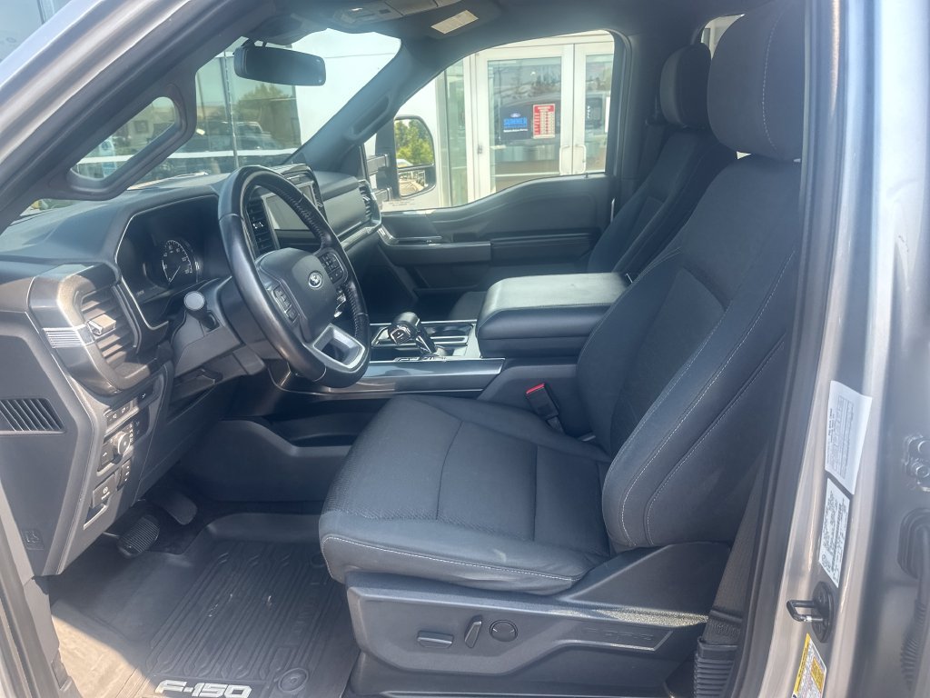 Used 2022 Ford F150 XLT w/ Equipment Group 302A High AWD/4WD image 9