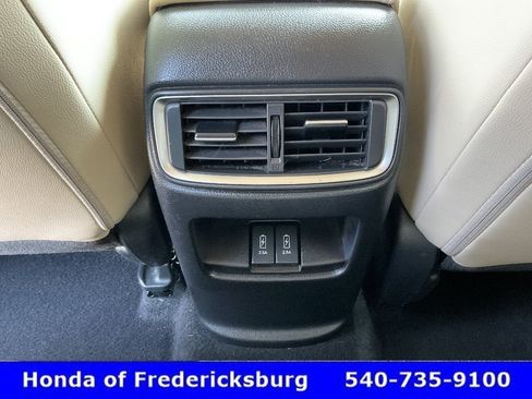 Used 2018 Honda CR-V Touring image 38