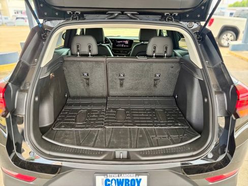 Used 2024 Buick Encore GX Preferred w/ Comfort Package FWD image 10