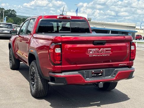 Used 2026 GMC Canyon AT4 w/ Technology Plus Package AWD/4WD image 5