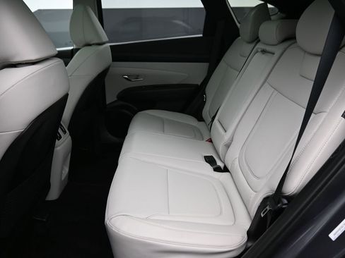 Certified 2025 Hyundai Tucson SEL image 10