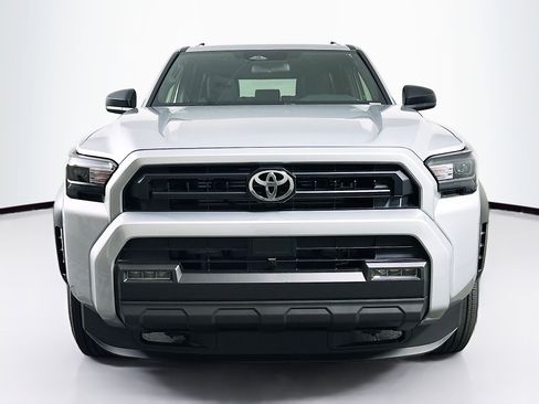 Used 2026 Toyota 4Runner SR5 AWD/4WD image 2