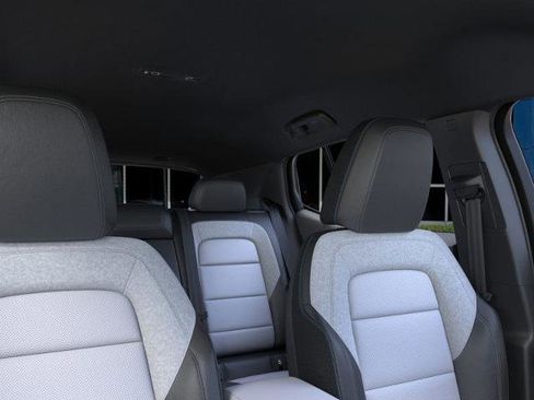 New 2026 Chevrolet Equinox EV LT image 24