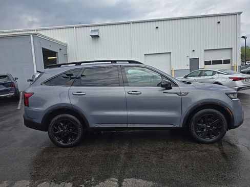 Used 2022 Kia Sorento S w/ Panoramic Sunroof Package AWD/4WD image 9