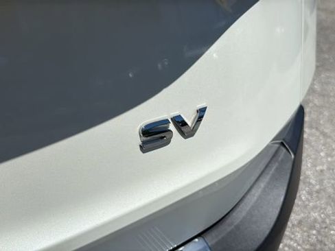 Used 2023 Nissan Rogue SV FWD image 7