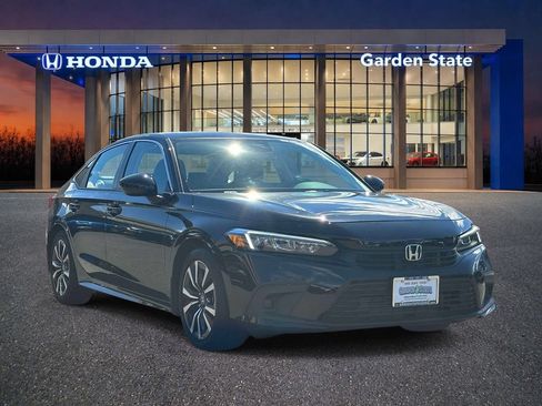 Used 2023 Honda Civic EX image 2
