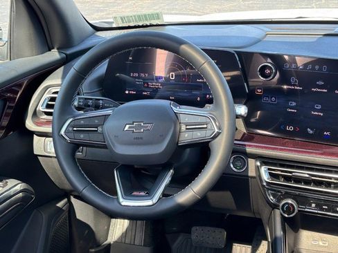 New 2026 Chevrolet Traverse Z71 image 8