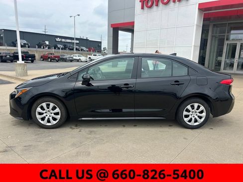 Used 2025 Toyota Corolla LE FWD image 10