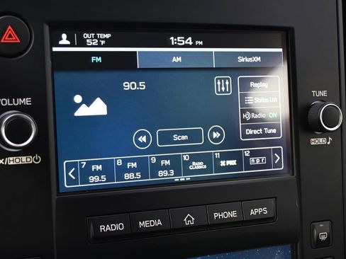 Certified 2025 Subaru Crosstrek 2.0i image 27