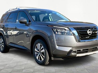 New 2025 Nissan Pathfinder SL