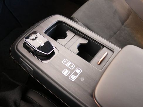 Used 2023 Nissan Ariya AWD image 55