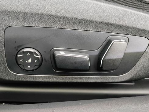 New 2026 BMW 430i Coupe w/ M Sport Package image 10