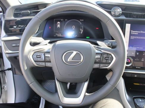 Certified 2023 Lexus RZ 450e Premium image 16