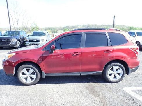 Used 2016 Subaru Forester 2.5i Premium w/ All-Weather Package image 2